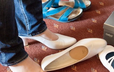 Жмёт обувь — что делать?